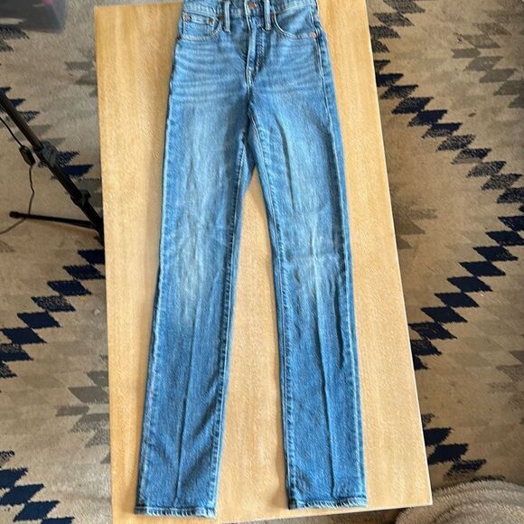 Madewell Classic Straight Jeans - Picture 2 of 9